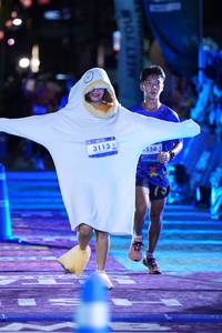 BIB: 3113, 556
                            <button type="button" onclick="openModal(26221013)" class="btn btn-primary btn-sm float-right btn-popup" data-toggle="modal" data-target=".modal-high-quality">
                        <i class="fas fa-shopping-cart"></i> Add to Cart
                    </button>
                                            <button type="button" onclick="isThisMe(26221013, true)" class="btn btn-success btn-sm float-right btn-popup btn-isme hidden" data-toggle="tooltip" data-placement="bottom" title="นี่คือรูปของคุณใช่ไหม คลิกที่นี่เพื่อเอาเข้าอัลบั้ม">
                        <i class="fas fa-plus"></i> Add to album
                    </button>
                    <button type="button" onclick="isThisMe(26221013, false)" class="btn btn-warning btn-sm float-right btn-popup btn-isnotme hidden">
                        <i class="fas fa-ban"></i> Remove from album
                    </button>